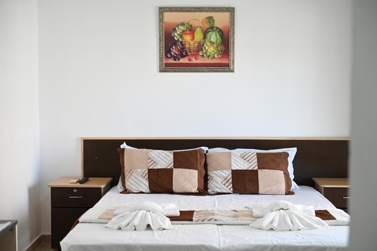 Hotel Oxinn Kryemëdhej